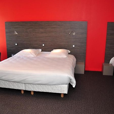 Logis Hotel A La Bonne Auberge Laval  Luaran gambar